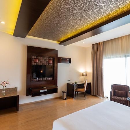 Clarks Exotica Convention Resort & Spa Devanahalli Exterior foto