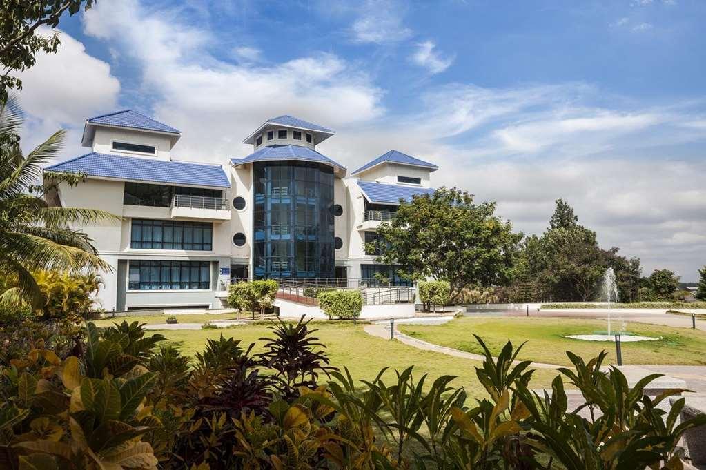 Clarks Exotica Convention Resort & Spa Devanahalli Exterior foto