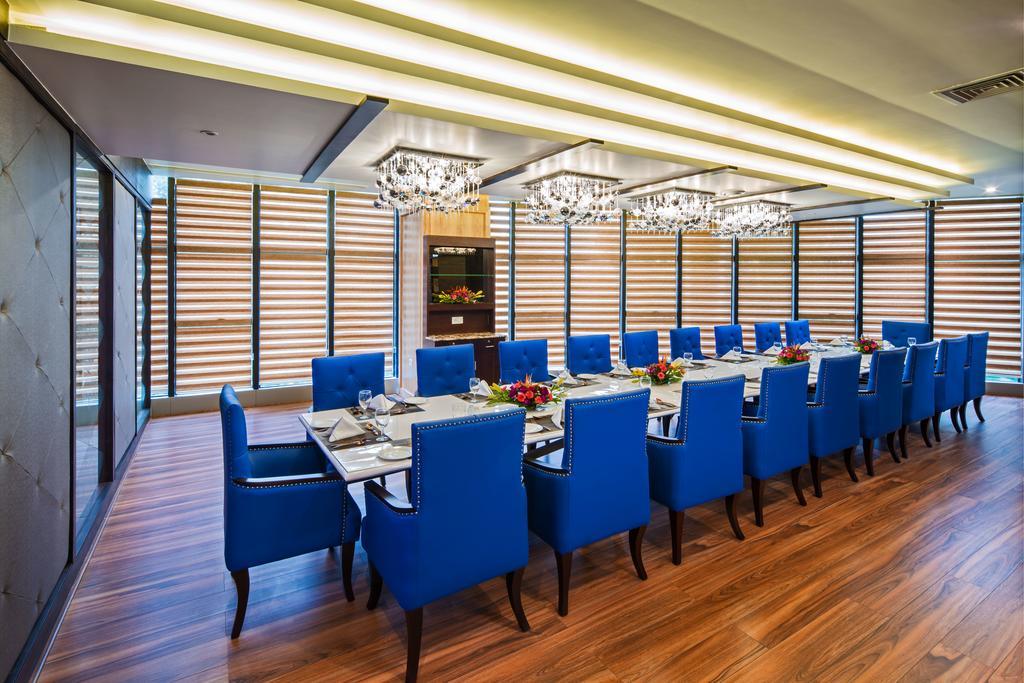 Clarks Exotica Convention Resort & Spa Devanahalli Exterior foto