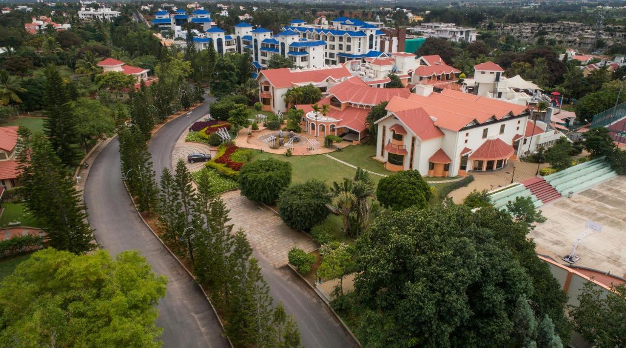 Clarks Exotica Convention Resort & Spa Devanahalli Exterior foto